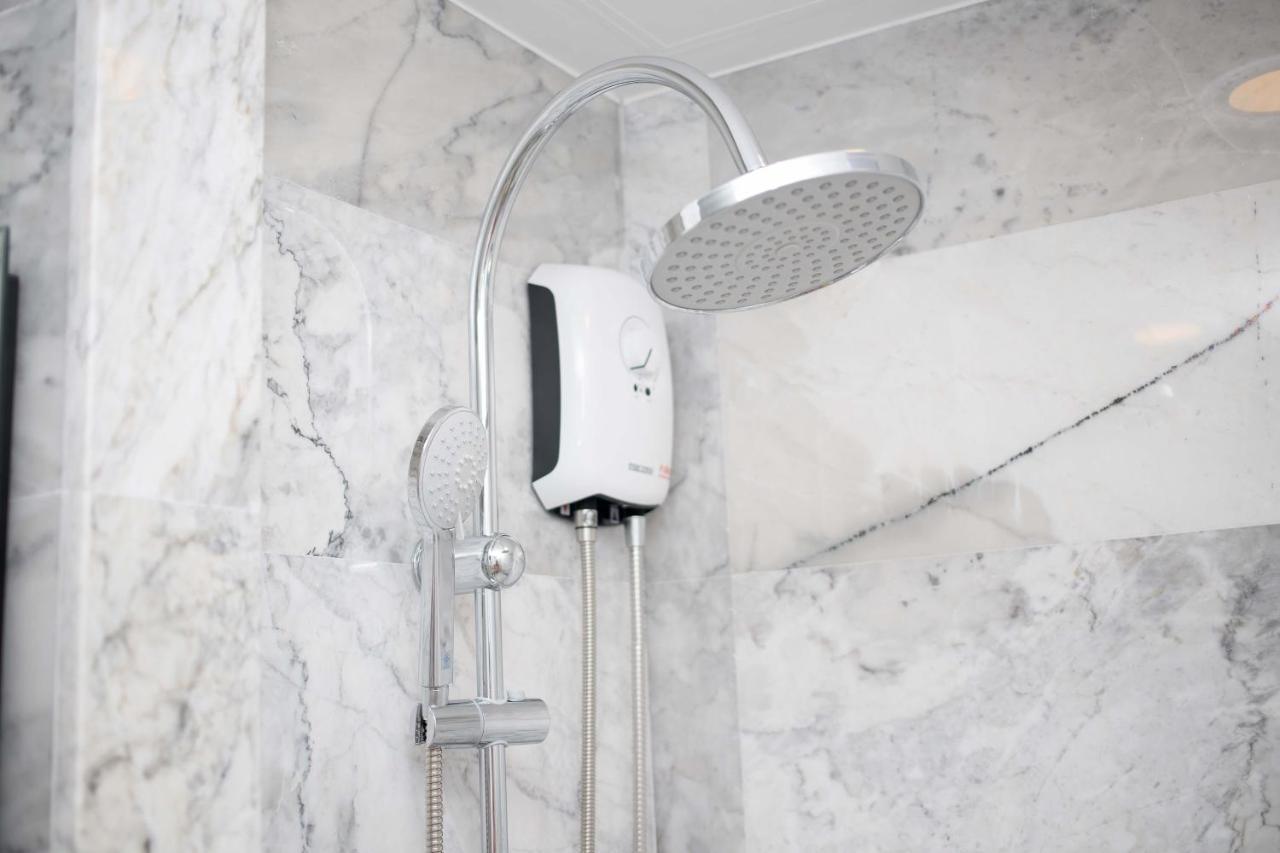 Квартира Вид На Бассейн Nbc S402 By Ibg Property Nai Harn Kültér fotó