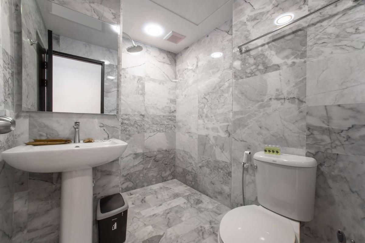 Квартира Вид На Бассейн Nbc S402 By Ibg Property Nai Harn Kültér fotó